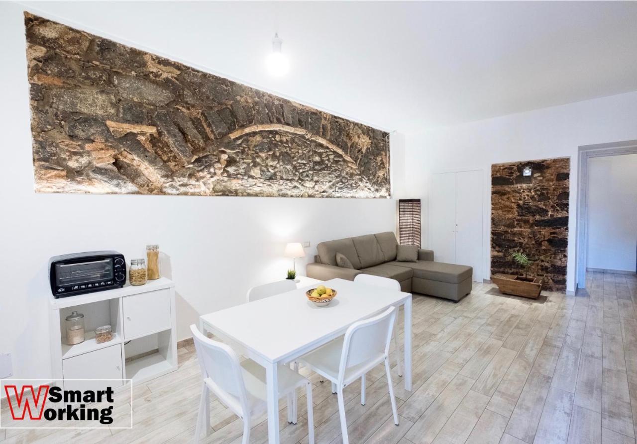 Apollo Home Катания Екстериор снимка