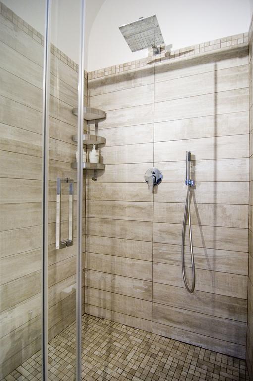 Apollo Home Катания Екстериор снимка