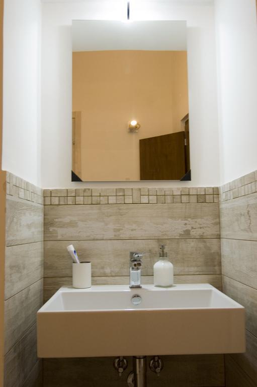 Apollo Home Катания Екстериор снимка