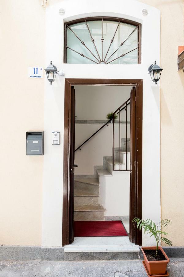 Apollo Home Катания Екстериор снимка