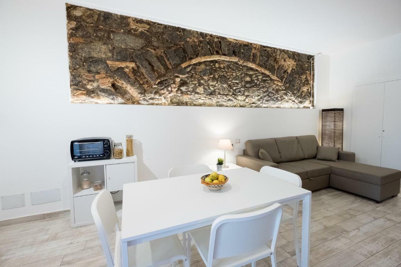 Apollo Home Катания Екстериор снимка